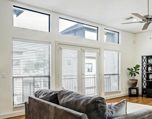 Deluxe Window Washing Services in Houston